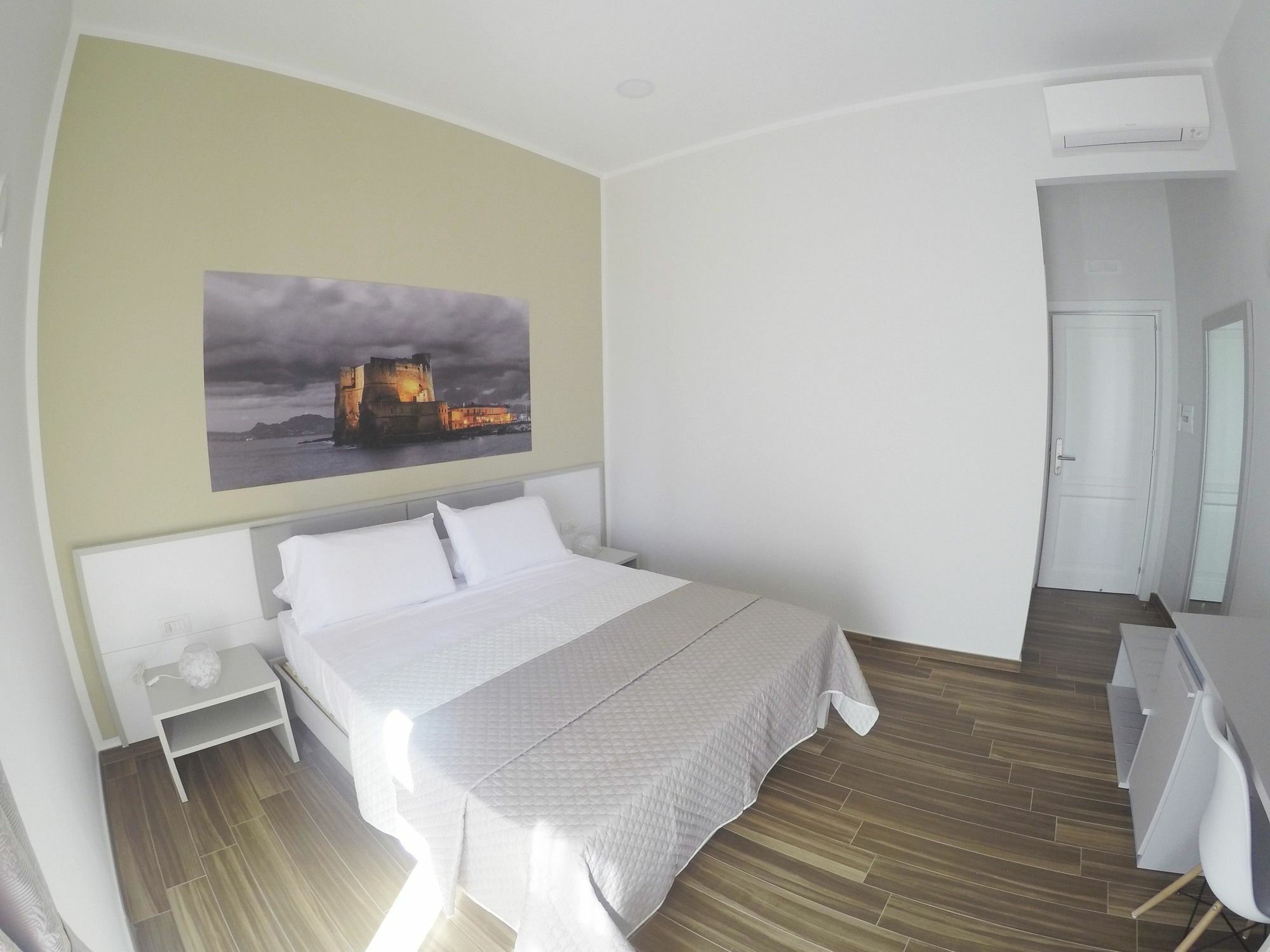 Rooms Stazione Centrale Naples Extérieur photo
